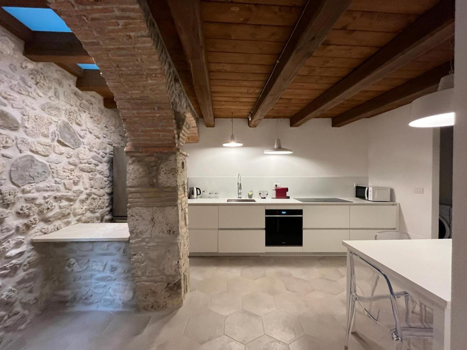 Appartamento Charme In Centro With Private Parking Ascoli Piceno Esterno foto
