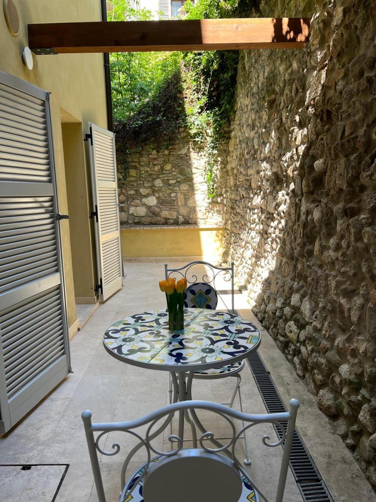 Appartamento Charme In Centro With Private Parking Ascoli Piceno Esterno foto